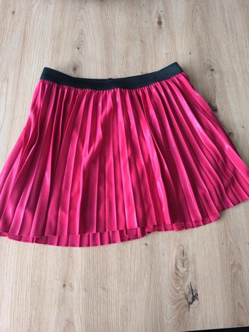 Jupe rouge , femme , neuve , marc cain , matière fluide
