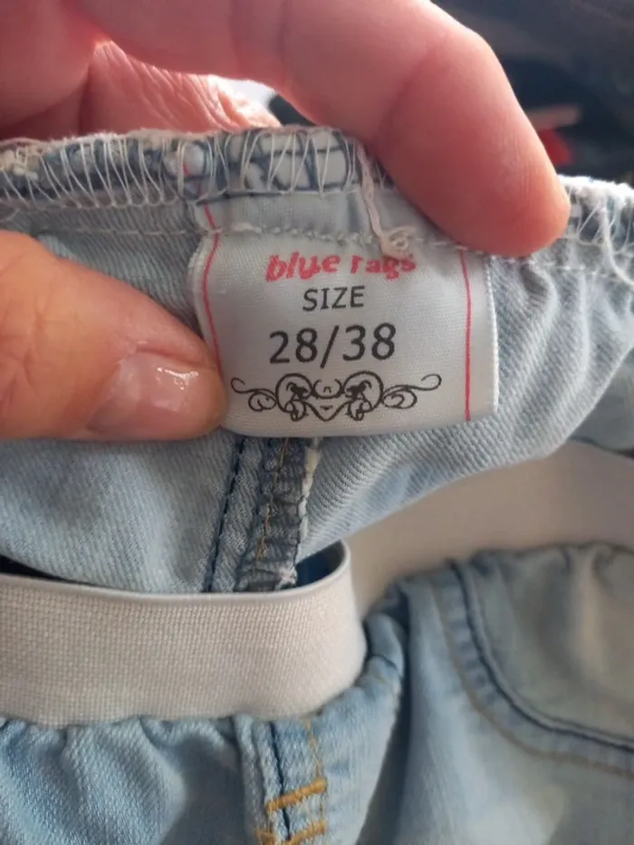 Jeans leger - photo numéro 4