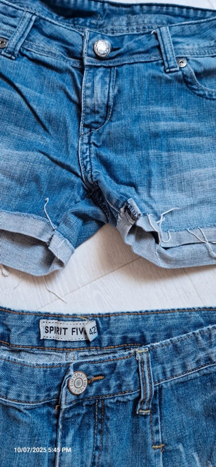 💞 2 shorts en jean - taille 42 💞 c8 - photo numéro 3