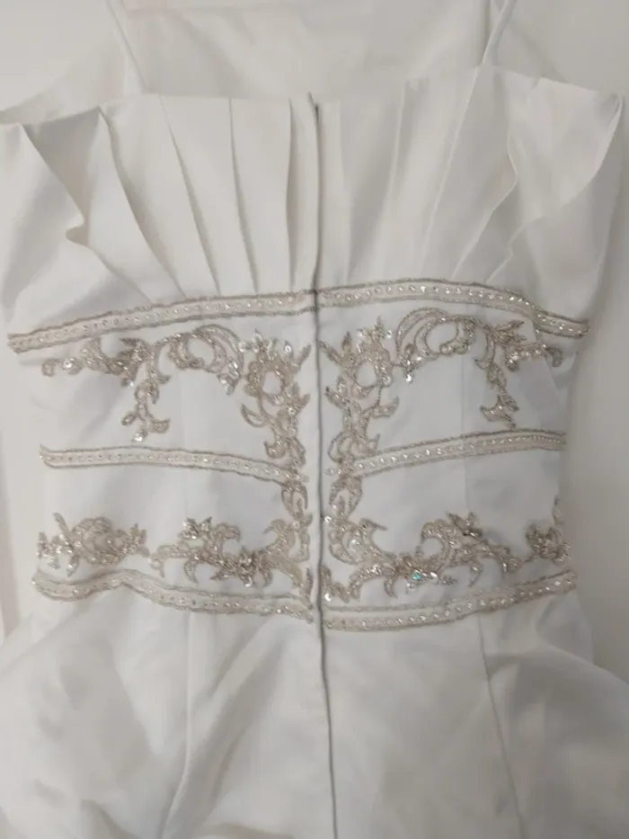 Robe de mariée à bretelle blanche - photo numéro 6