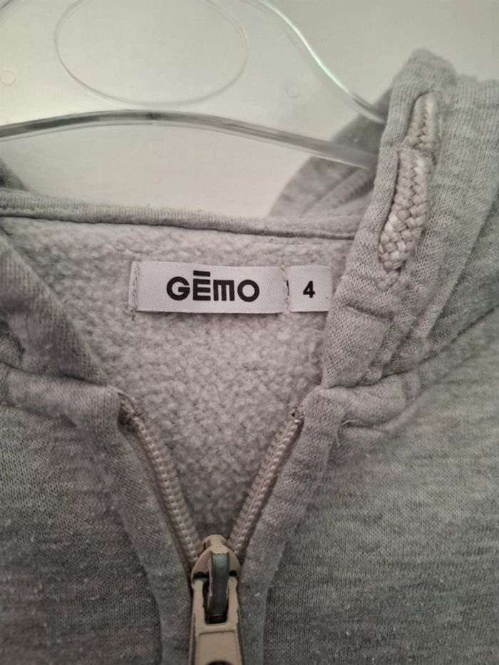 Veste à capuche 4 ans - photo numéro 2