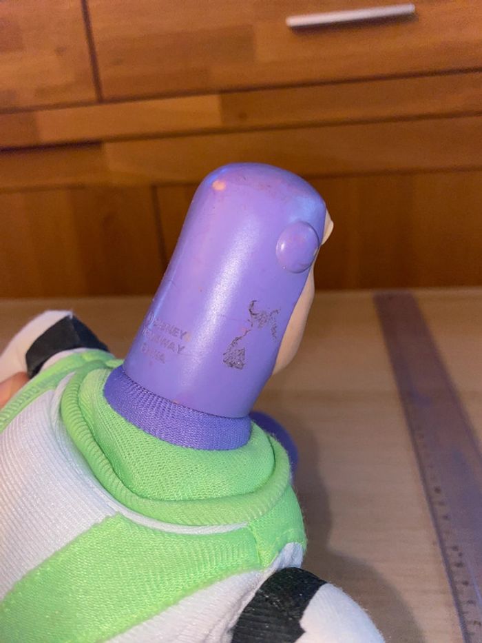 Peluche poupée disney pixar buzz éclair lightyear - photo numéro 9