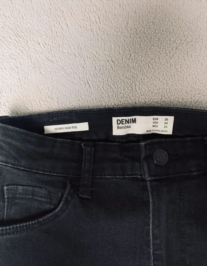 Jean skinny noir taille haute bershka neuf - photo numéro 4