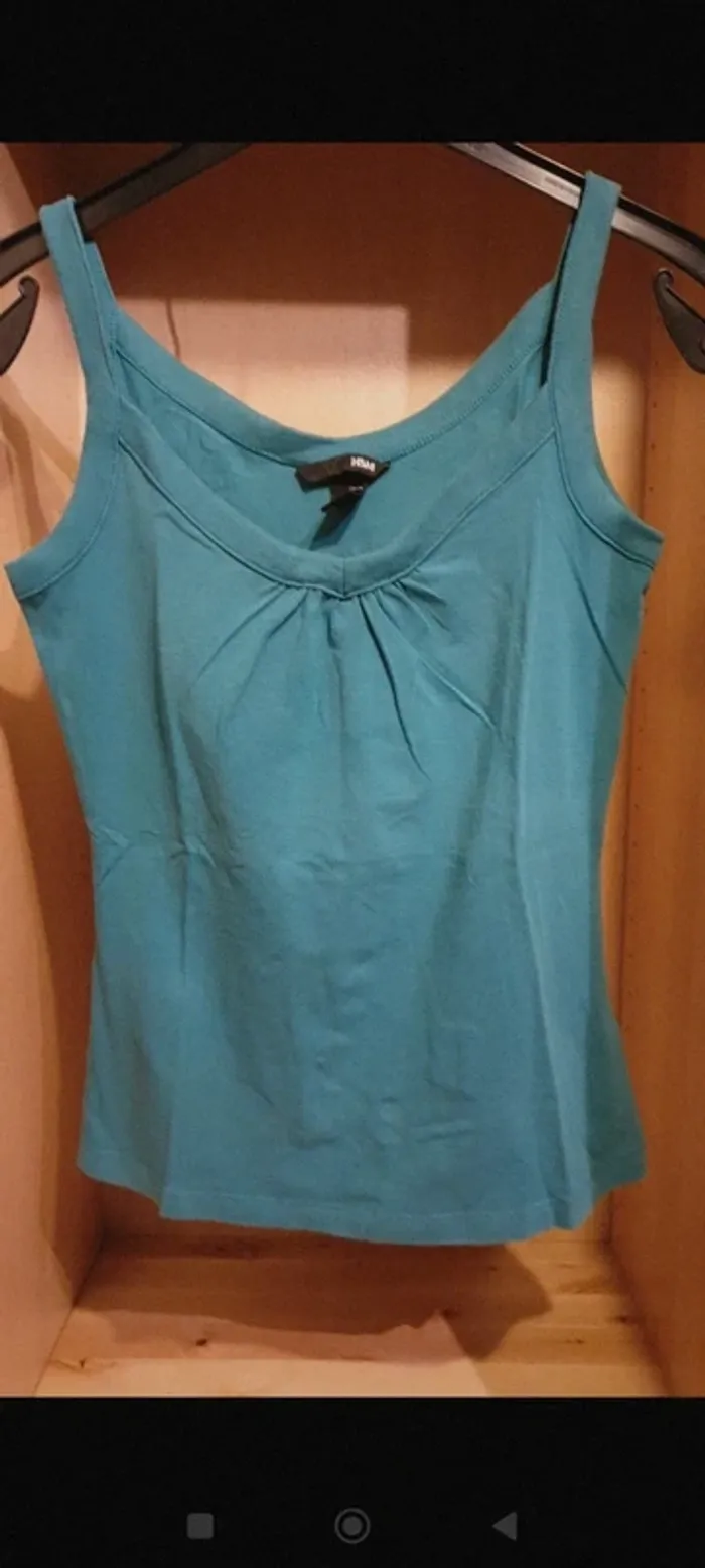 Gros lot hauts tee shirts S - photo numéro 11