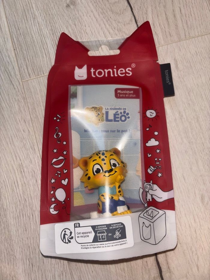 Figurine tonies Léo sur le pot