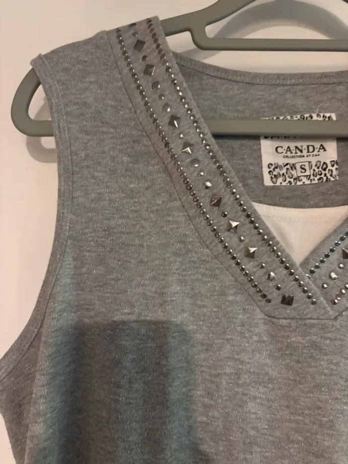 Débardeur gris à strass – Canda C&A– Taille S - photo numéro 3