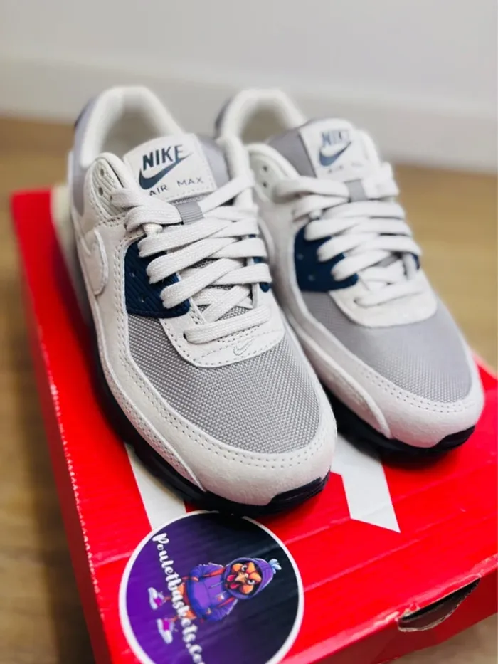 Nike Air Max 90 PRM College Grey Orewood Taille 36.5 - photo numéro 3