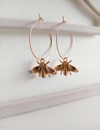 Splendides créoles dorées abeilles