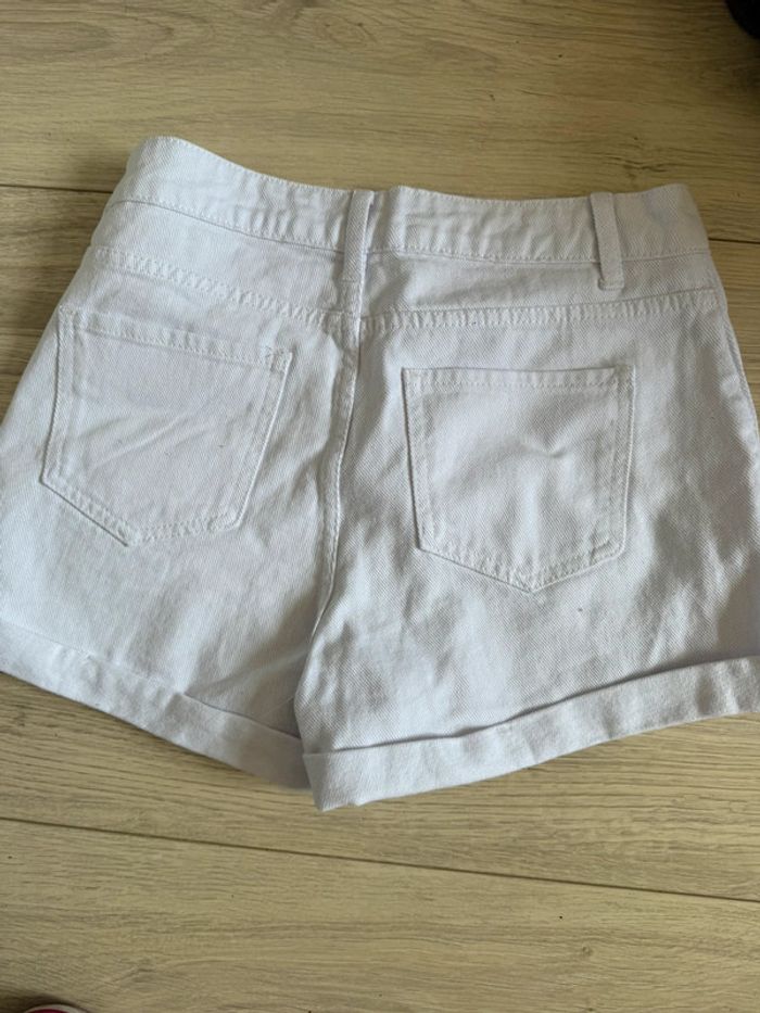 Short blanc - photo numéro 2