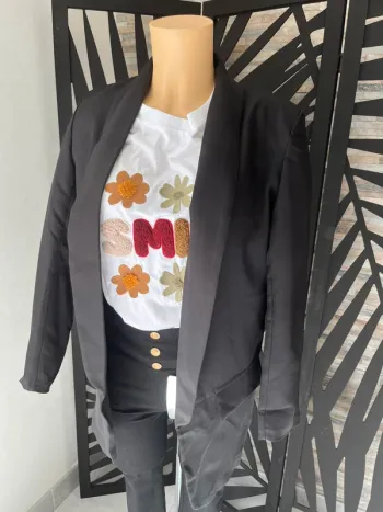 Veste blazer tendance de couleur noire