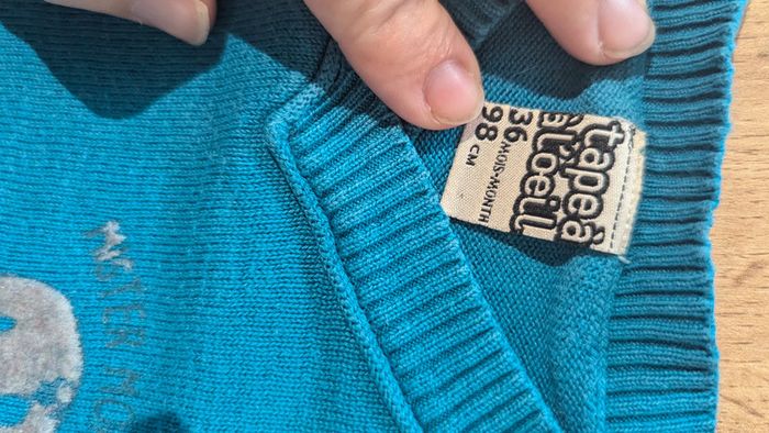 Pull col V - 3 ans - 98cm - photo numéro 2