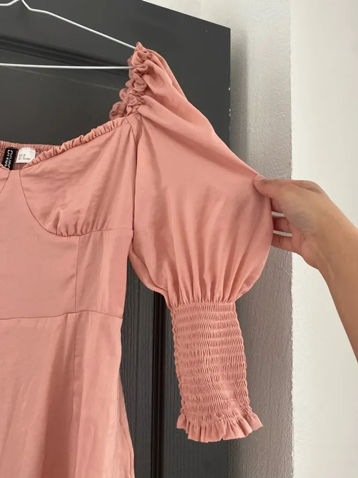 Robe courte - photo numéro 2