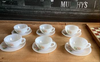 6 tasses à café arcopal Motif rose