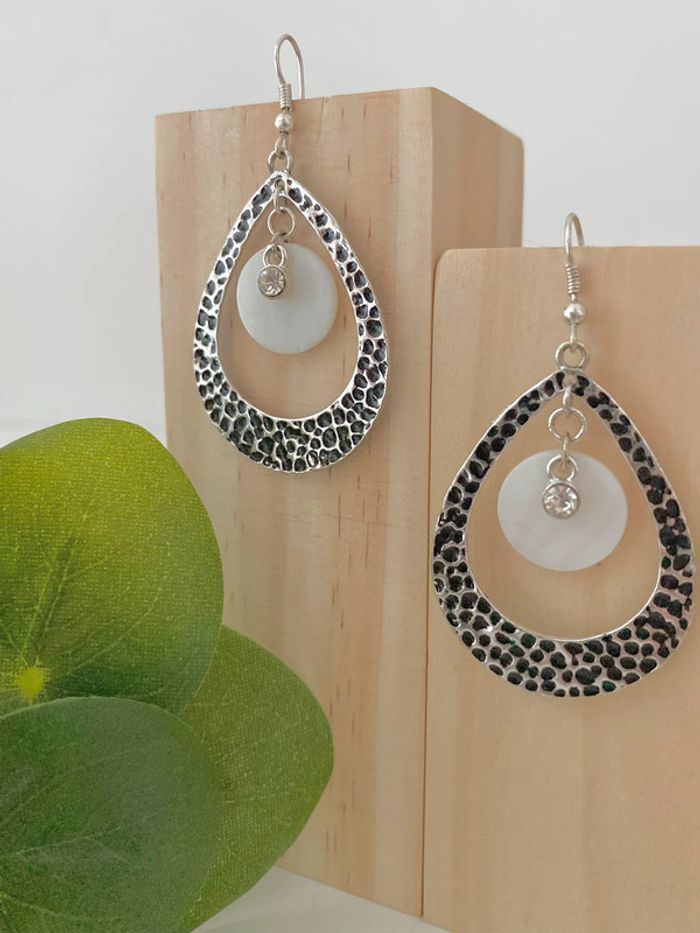 Superbes Boucles d’oreilles - Forme goutte 💧 - Noir & Argenté - Neuves - photo numéro 2