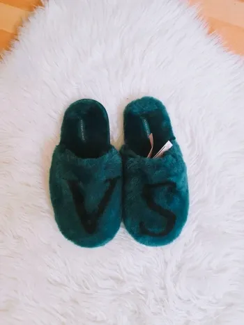 Chaussons Victoria's Secret taille M 38