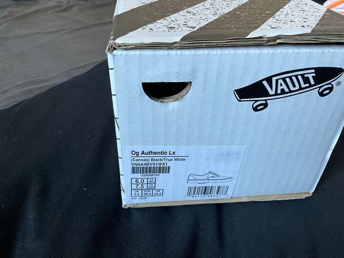 Basket vans authentic lx, neuves , 30 % avec code, taille 38 - photo numéro 5