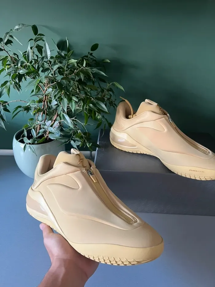 Converse SHAI 001