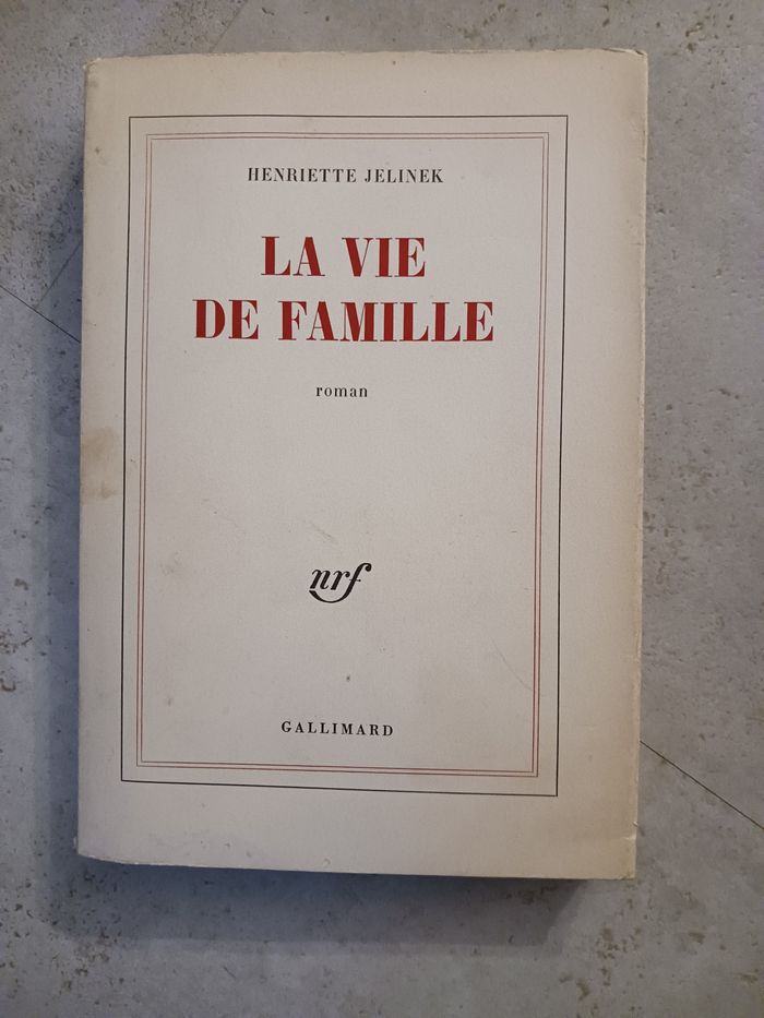 livre la vie de famille Henriette Jelinek