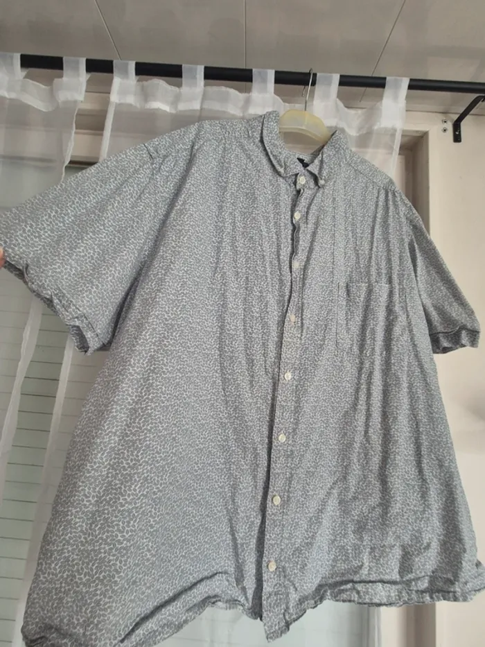 Chemise avec motifs