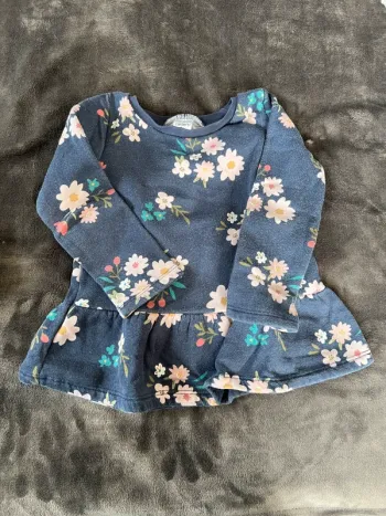 Pull fleurs 2 ans