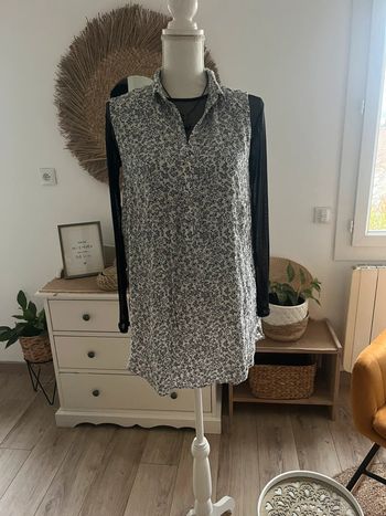 Maxi tunique blanche sans manches imprimée petites fleurs taille 44/46