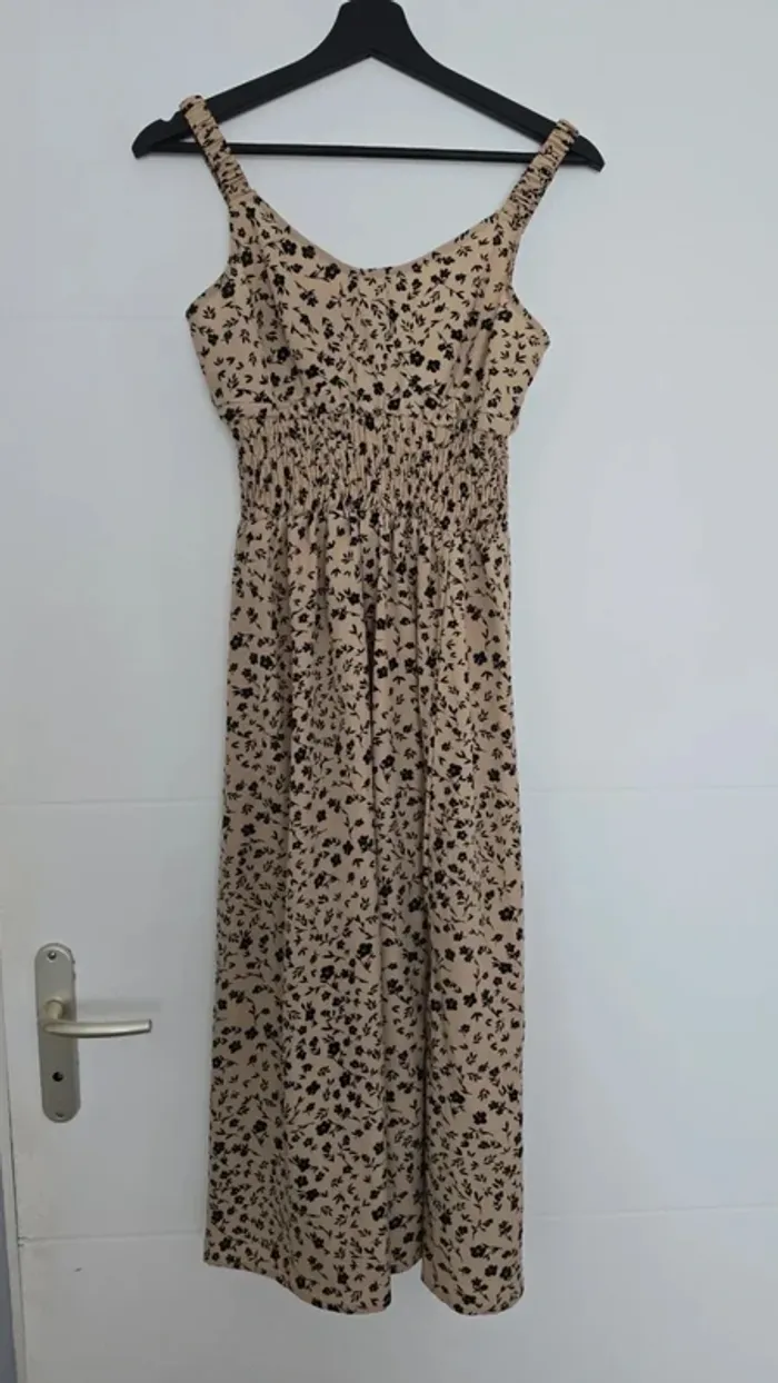 Robe longue à bretelles