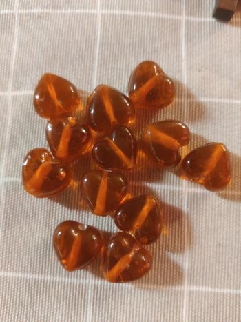 12 Perles Coeur en verre orange