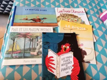 Lot de 5 livres. École des loisirs.