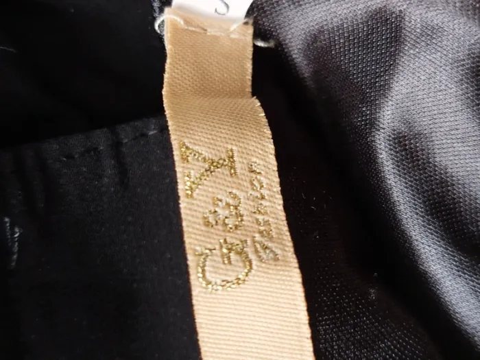 Robe de fête noire avec strass G&Y taille 36/38 - photo numéro 4