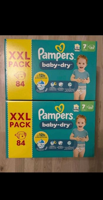 Couche Pampers taille 7