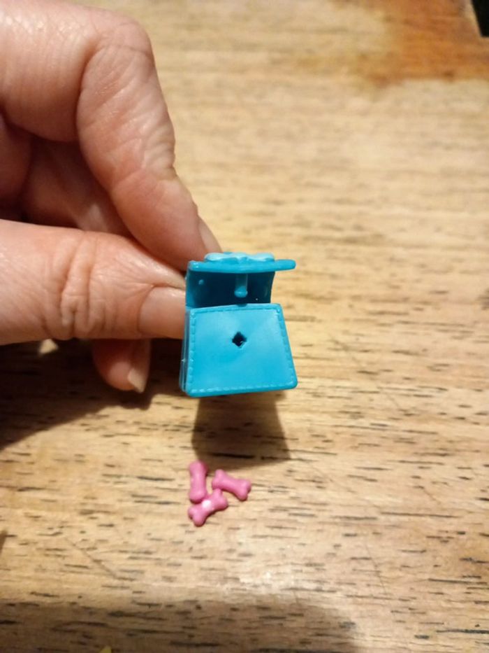 Accessoires Barbie extra doll in fury rainbow coat - photo numéro 5