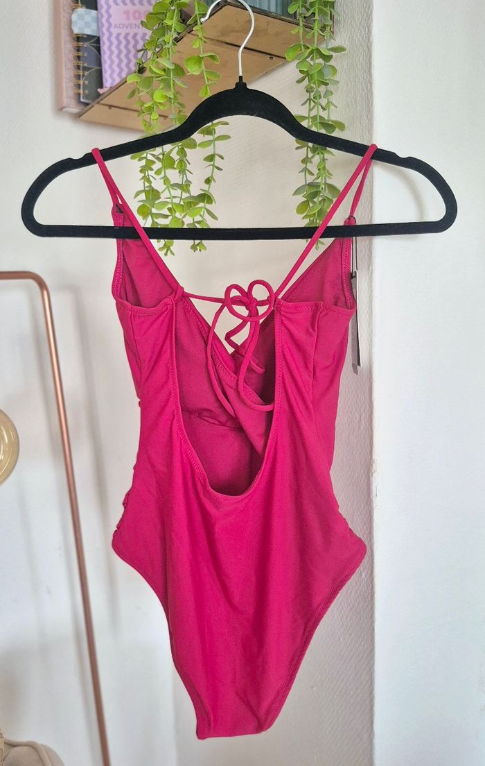 Maillot de bain T.XS 34 NEUF - photo numéro 2