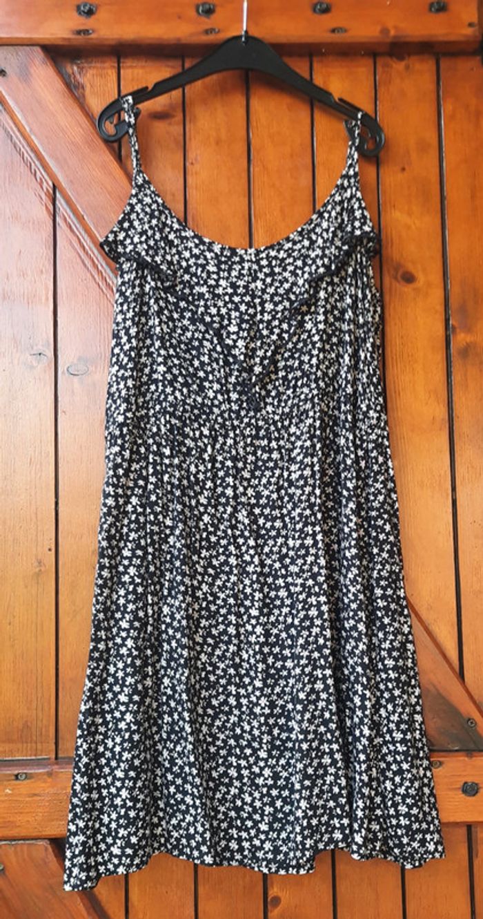 Robe courte noire et blanche Pimkie, taille 40 - photo numéro 2