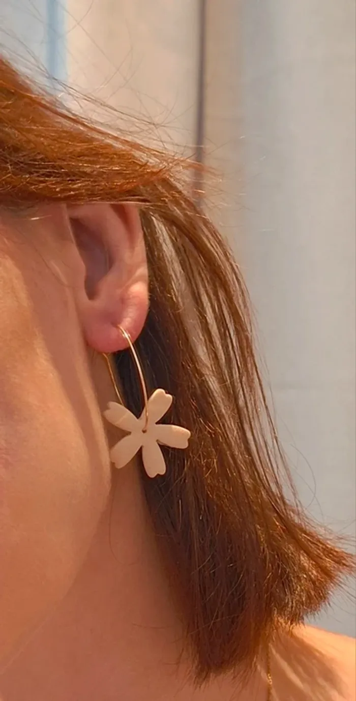 Boucles d’oreilles Fleur de Sable – Neuves, faites main avec amour 💛 - photo numéro 6
