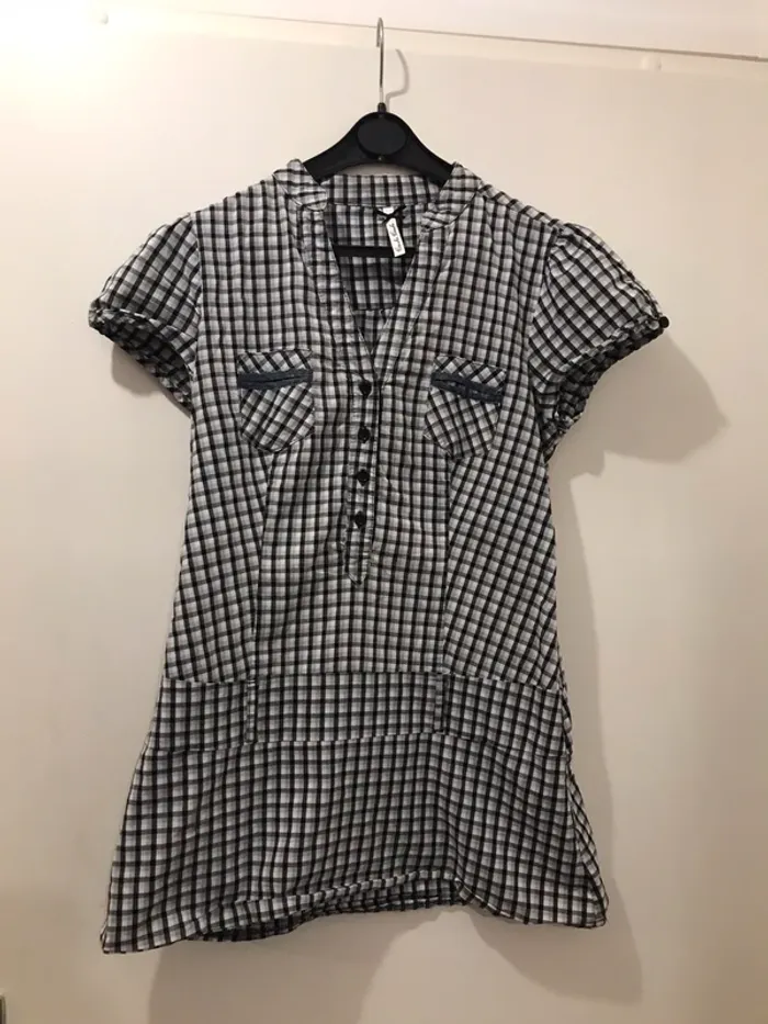 Haut femme été chemise cache cache manches courtes à carreaux noir gris blanc taille 2