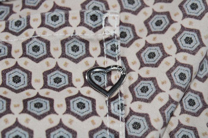 👖 Jean Please beige à motifs hexagonaux, taille M, en excellent état ! 👖 - photo numéro 3