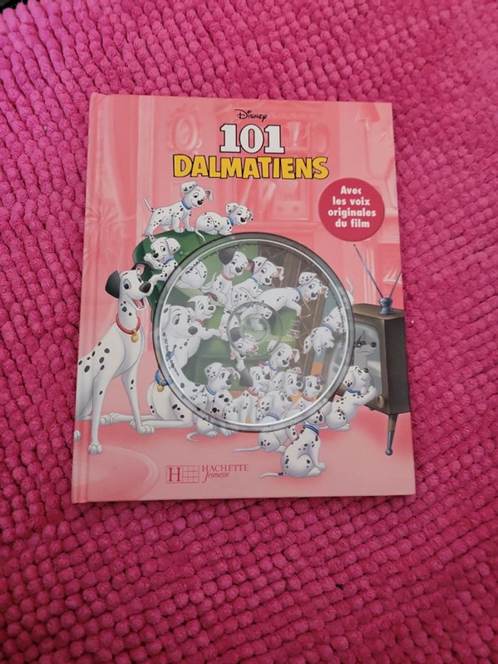 Livre CD Disney les dalmatiens