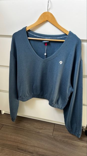 Sweat Oceans Apart col V taille L oversize