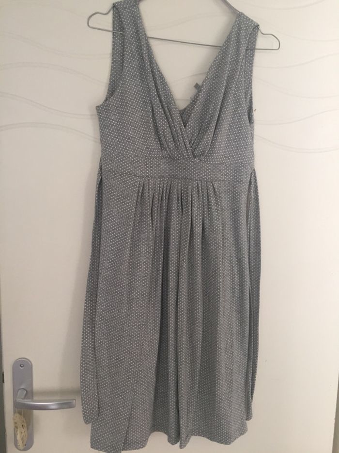 Robe à pois pré maman en très bon état