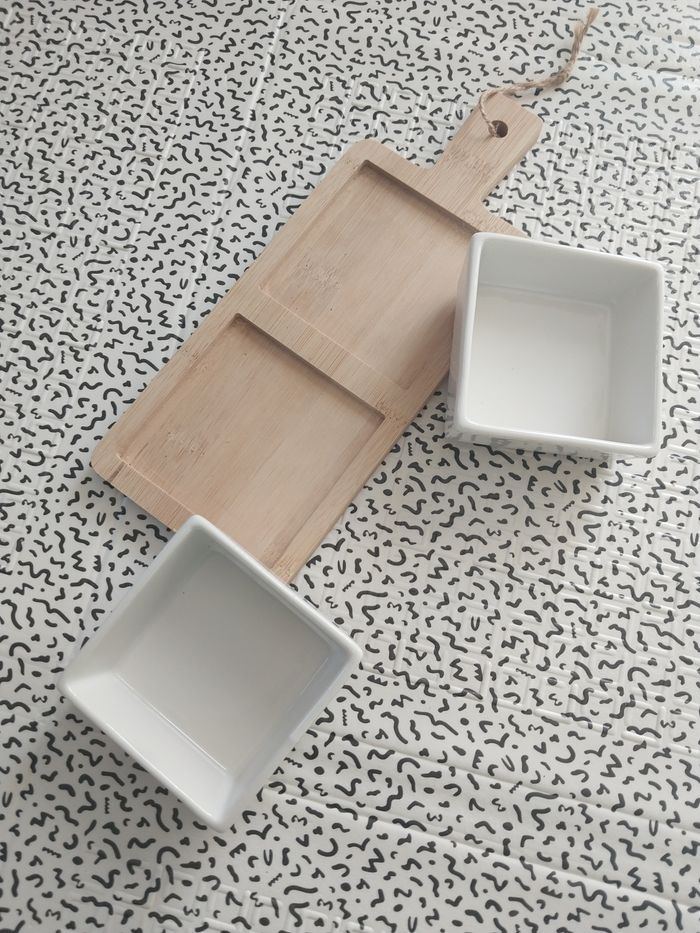 Set apéritif bambou + 2 ramequins en céramique blanche - photo numéro 2