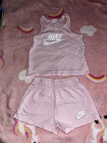 Ensemble Nike