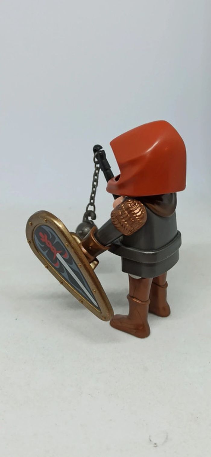 Homme chevalier avec capuche et bottes marron playmobil - photo numéro 3