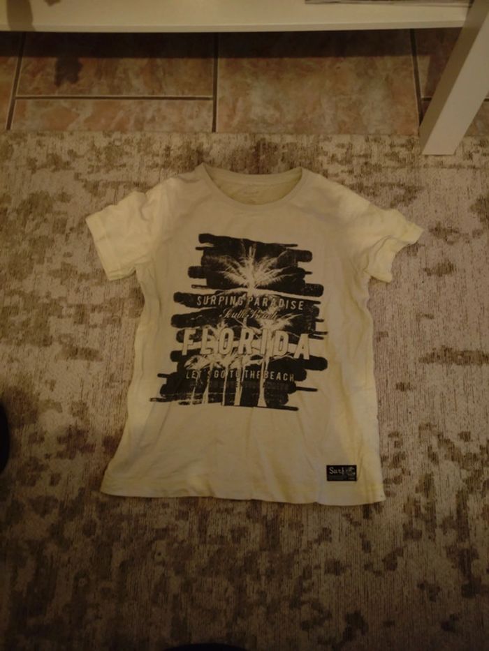 T shirt name it taille 7/8 ans