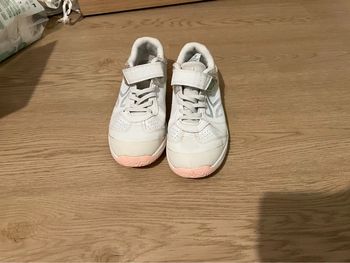 Vends basket Artengo décathlon taille 39 blanche fille etat satisfaisant