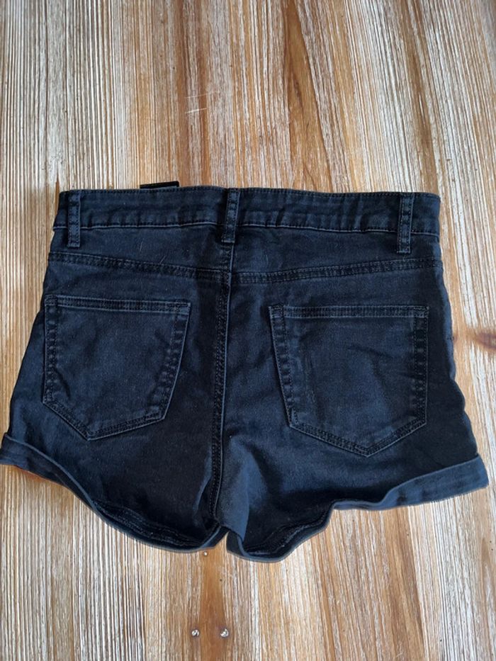 Short noir H&M 11-12 ans - photo numéro 3