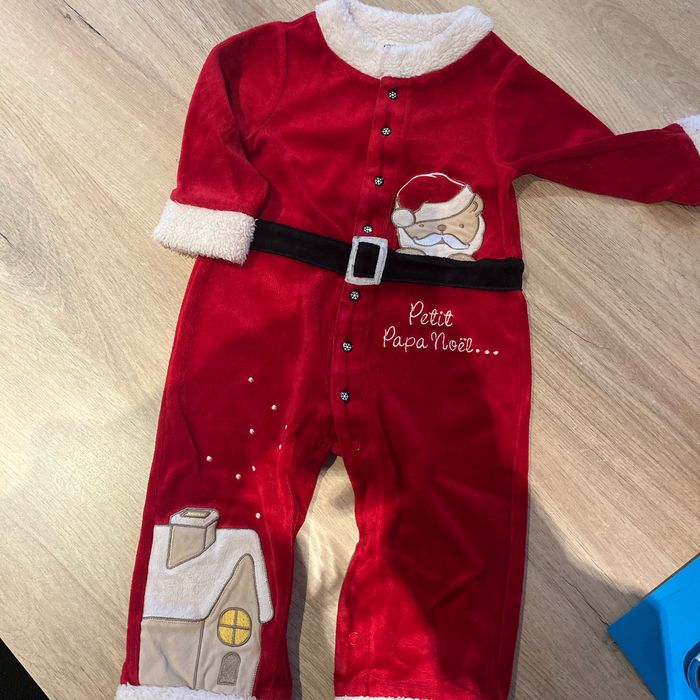 Pyjama à père Noël - photo numéro 3