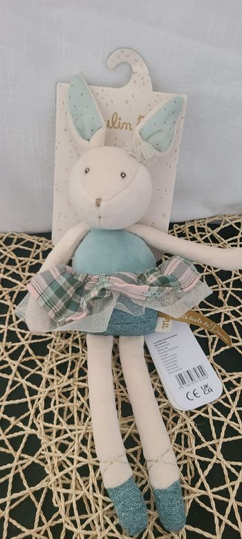 La petite école de danse Petite peluche Lapin bleu moulin roty