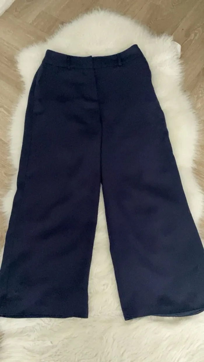 Pantalon en tissu avec un chemisie - photo numéro 2
