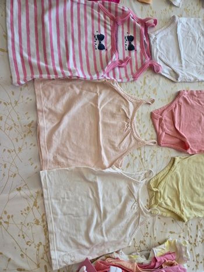 Lot de vêtements fille 23 / 24 mois - Très Bon état - photo numéro 6