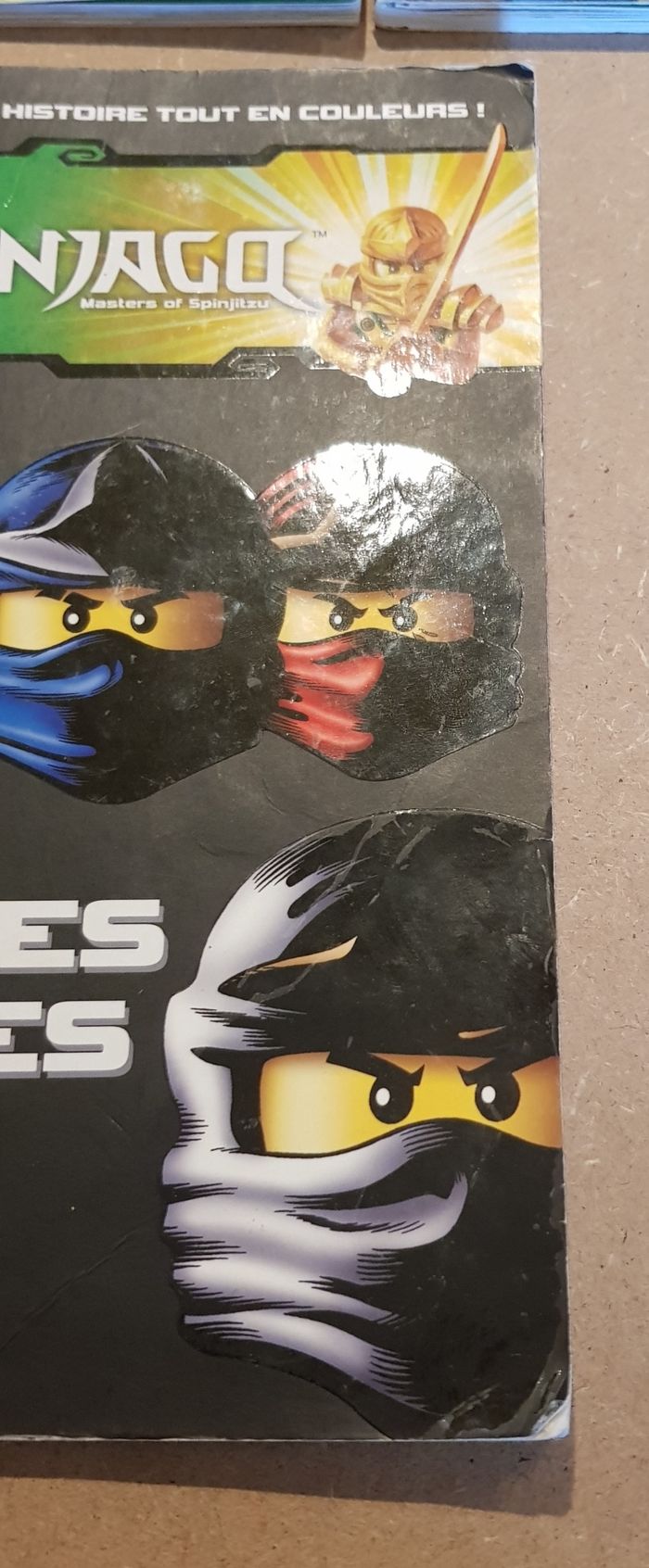 Lot de 6 tomes BD Ninjago - photo numéro 5